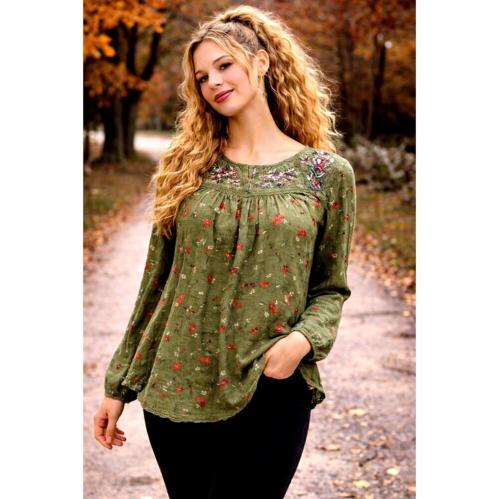 Mason & Belle Peasant Blouse Lace Accents Olive size M